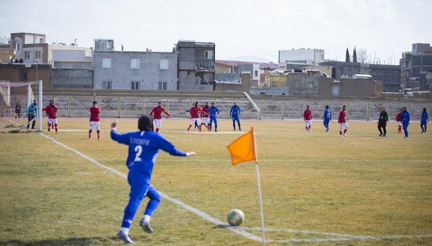پیروزی تیم فوتبال وچان کردستان مقابل قشقایی شیراز در مسابقات فوتبال بانوان ایران