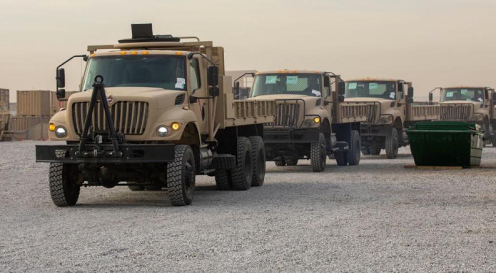 تحویل کامیون‌های نظامی به نیروی پیشمرگە اقلیم کردستان از سوی ائتلاف بین‌المللی