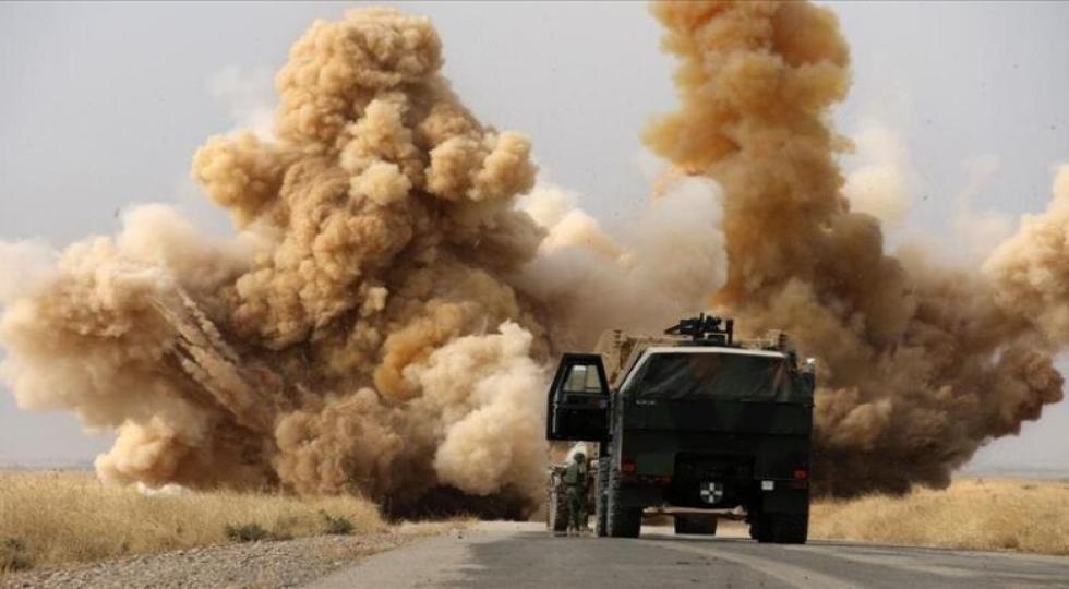 انفجار بمب کنار جاده‌ای در مسیر خودرو ارتش عراق