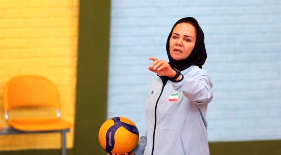 یک ایرانی سرمربی تیم والیبال زنان عراق شد