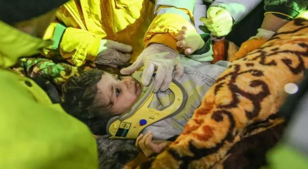 بیش از ٨ هزار کشته؛ آخرین آمار قربانیان زلزله ترکیه و سوریه 
