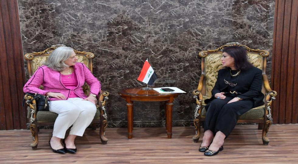 ورود جدی شماری از نمایندگان پارلمان عراق بە موضوع تحرکات و دیدارهای پرتعداد سفیر آمریکا 