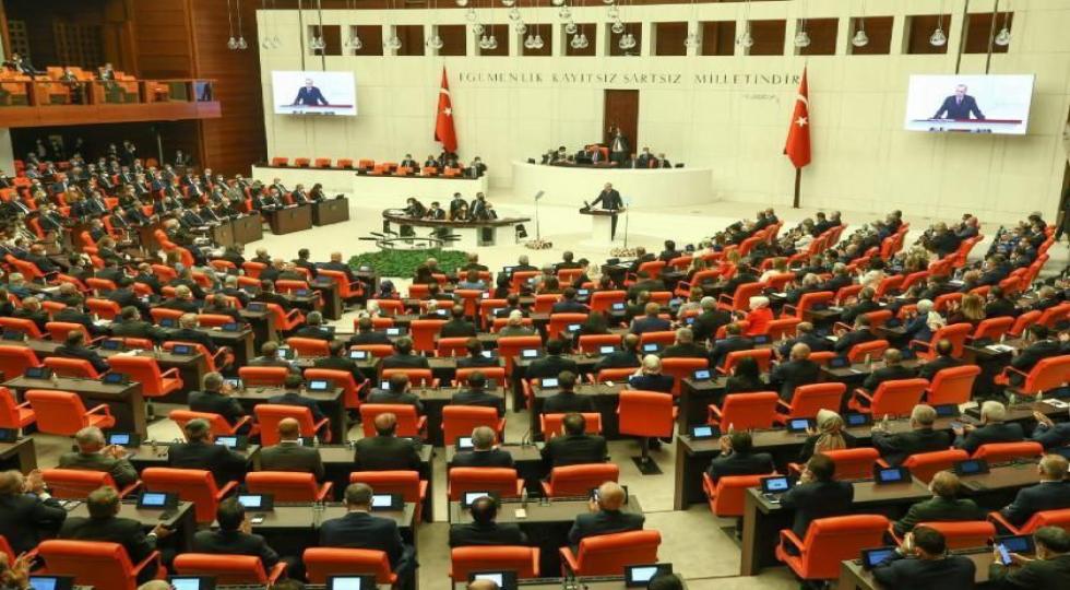 نظرسنجی انتخابات پارلمانی ترکیە؛ احتمالا احزاب حامی اردوغان اکثریت مجلس را از دست می دهند