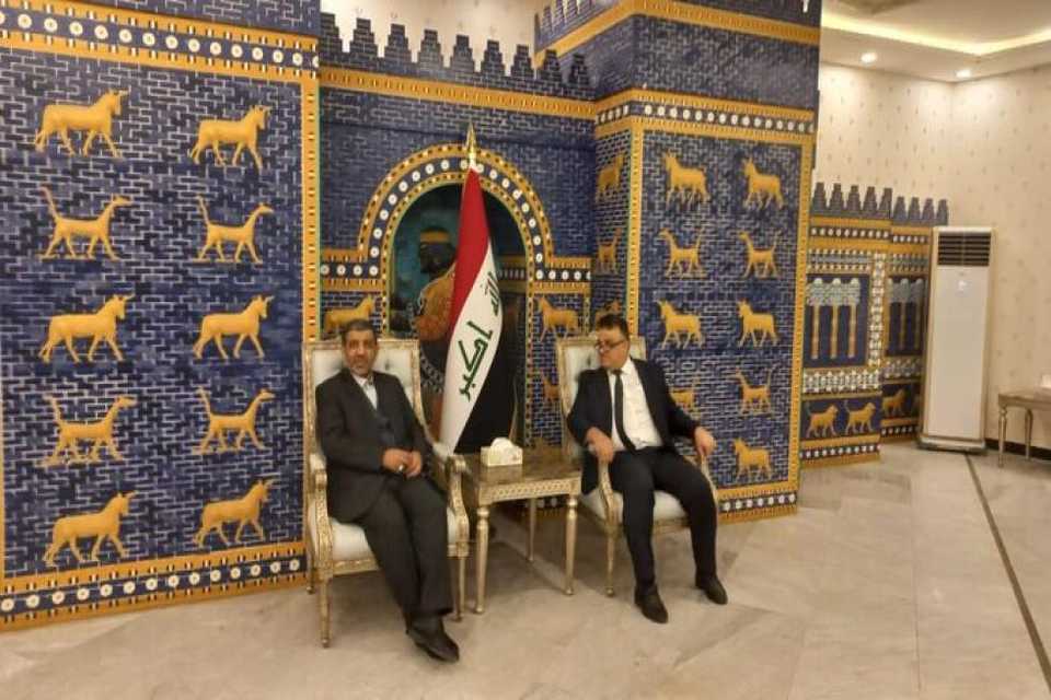 سفر وزیر میراث فرهنگی ایران بە بغداد