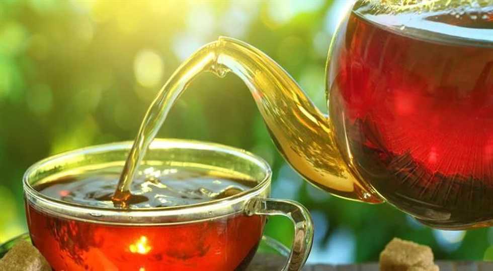  ئایا خواردنەوەی چا لەسەر گەدەی بەتاڵ تەندروستە؟