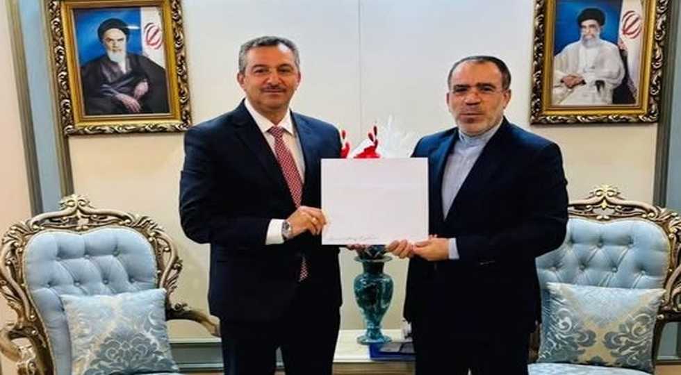 دعوتنامە استاندار کردستان ایران تقدیم استاندار سلیمانیە شد