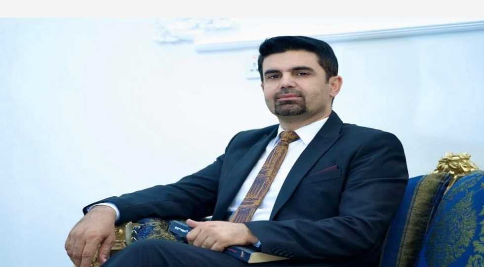 غەریب ئەحمەد: وەک یەکێتی ناکشێینەوە