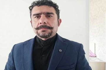نوسەرو ڕۆژنامەنوسێک بۆزایەڵە: نە قەندیل چۆڵ دەکرێت، نە شەڕڤان لەو چیایە دێتەخوار