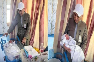 ژنە حاجییەكی كورد پێش گەڕانەوەی بۆ كوردستان لە سعودییە منداڵێكی لە دایك بوو