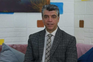 مامۆستایەکی زانکۆ: تەوتینی مووچە پەیوەست نیە بە رادەستکردنی داهاتی نەوتی و نانەوتی